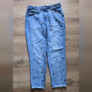 Tinseltown Juniors Light Blue Embroidered Cropped Jeans